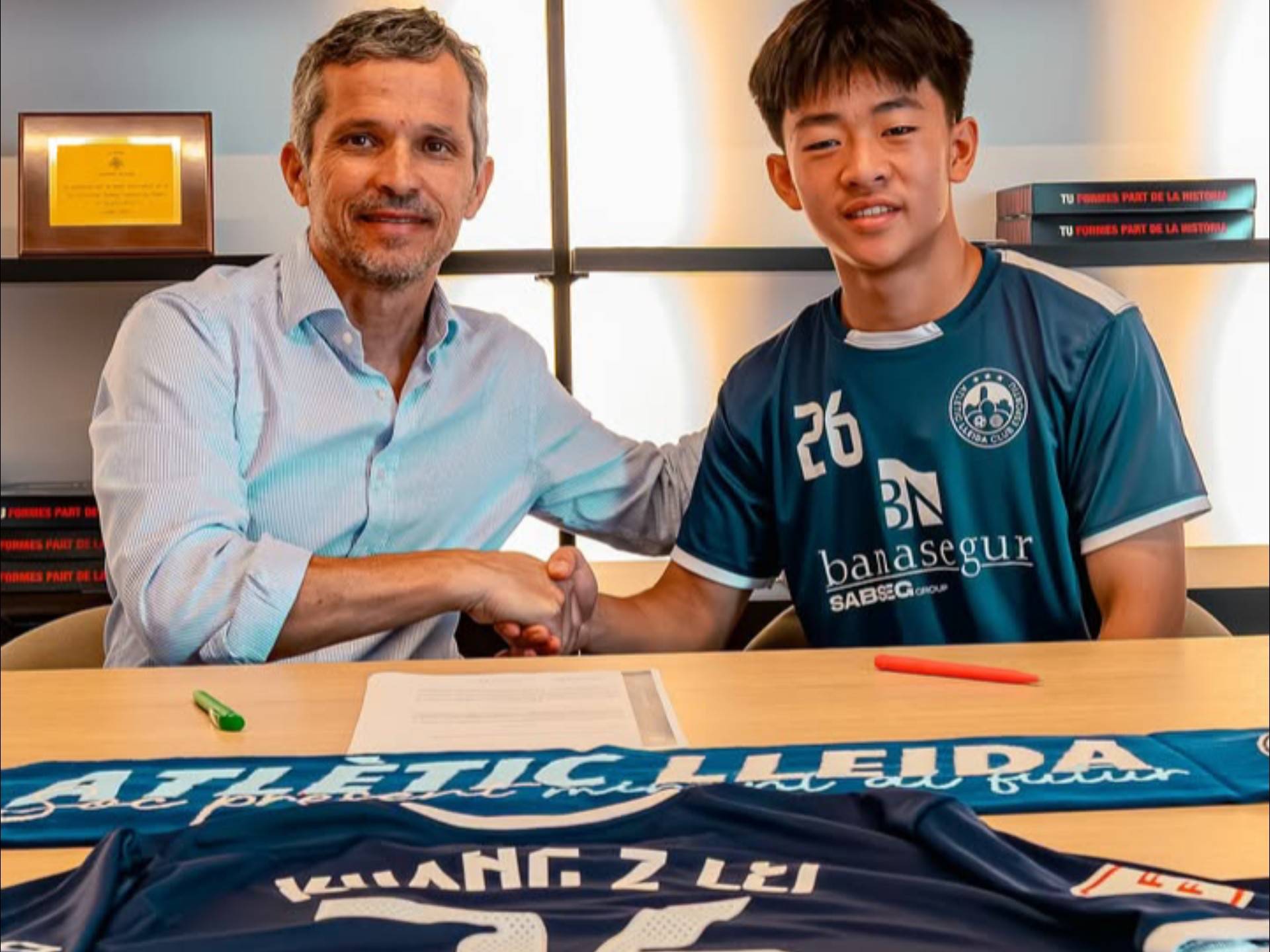 开云-足总杯赛程吃紧，瓦伦西亚赛前官宣签约，底气十足，训练强度明显提升-开云